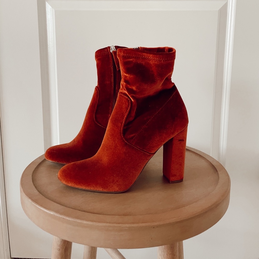 Steve Madden Velvet Botties